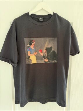 Black Snow White Graphic Tee - Women Tops